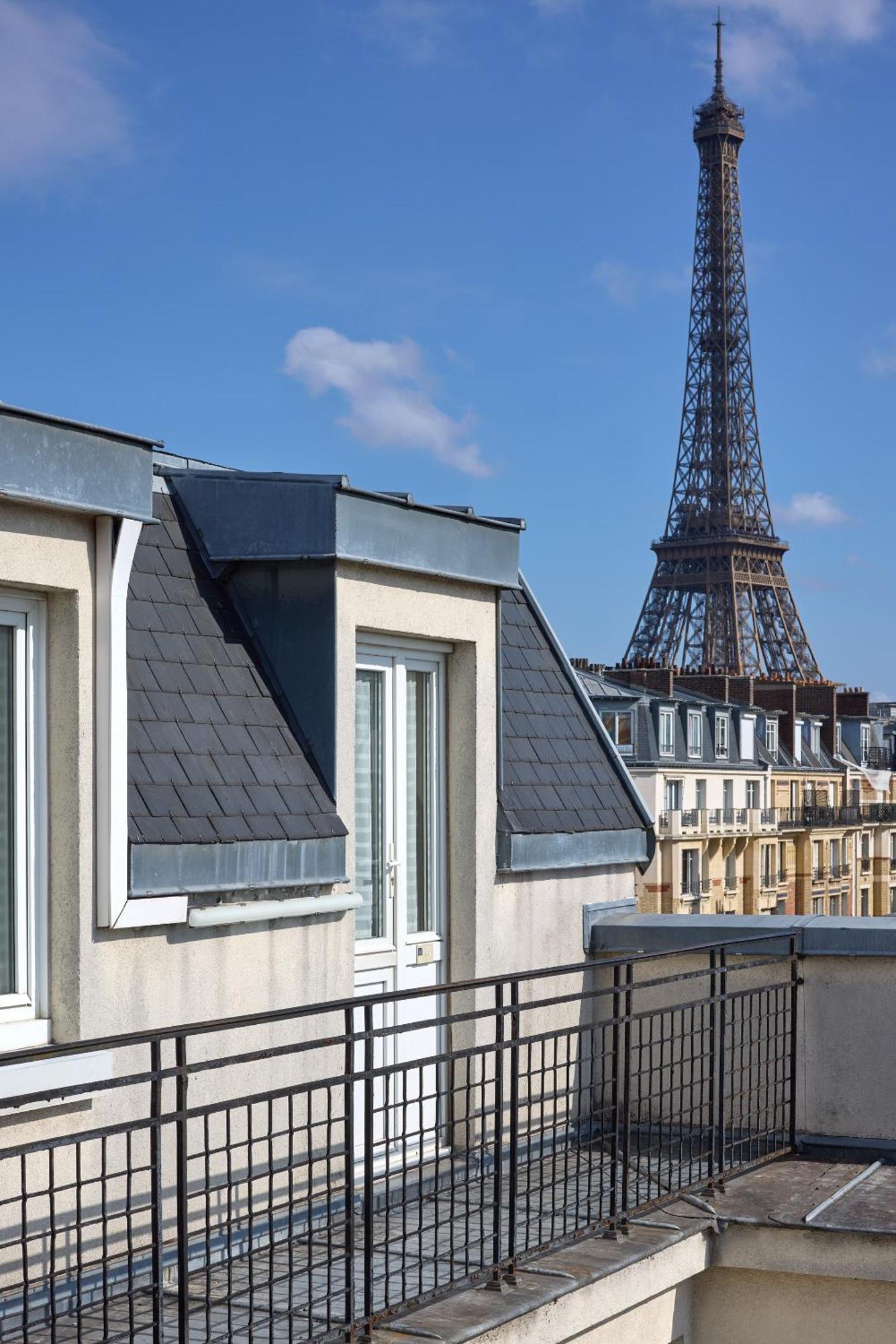 Timhotel Tour Eiffel Parigi