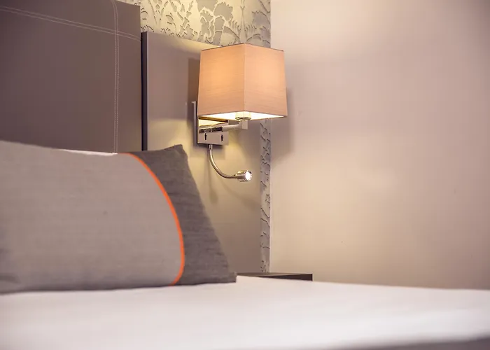 Timhotel Tour Eiffel
